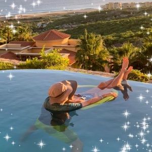 Meet your Posher, Faye